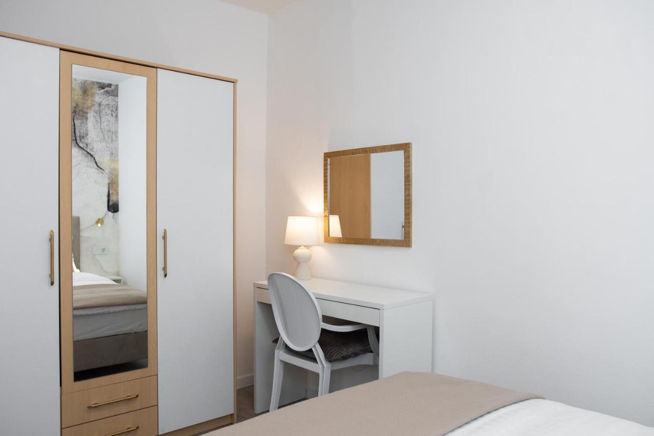 Apartment Maris Šibenik Esterno foto